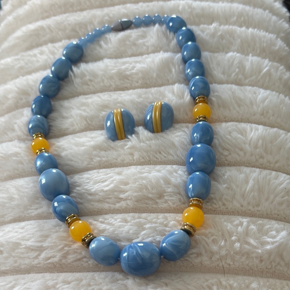 Vintage necklace and earrings.